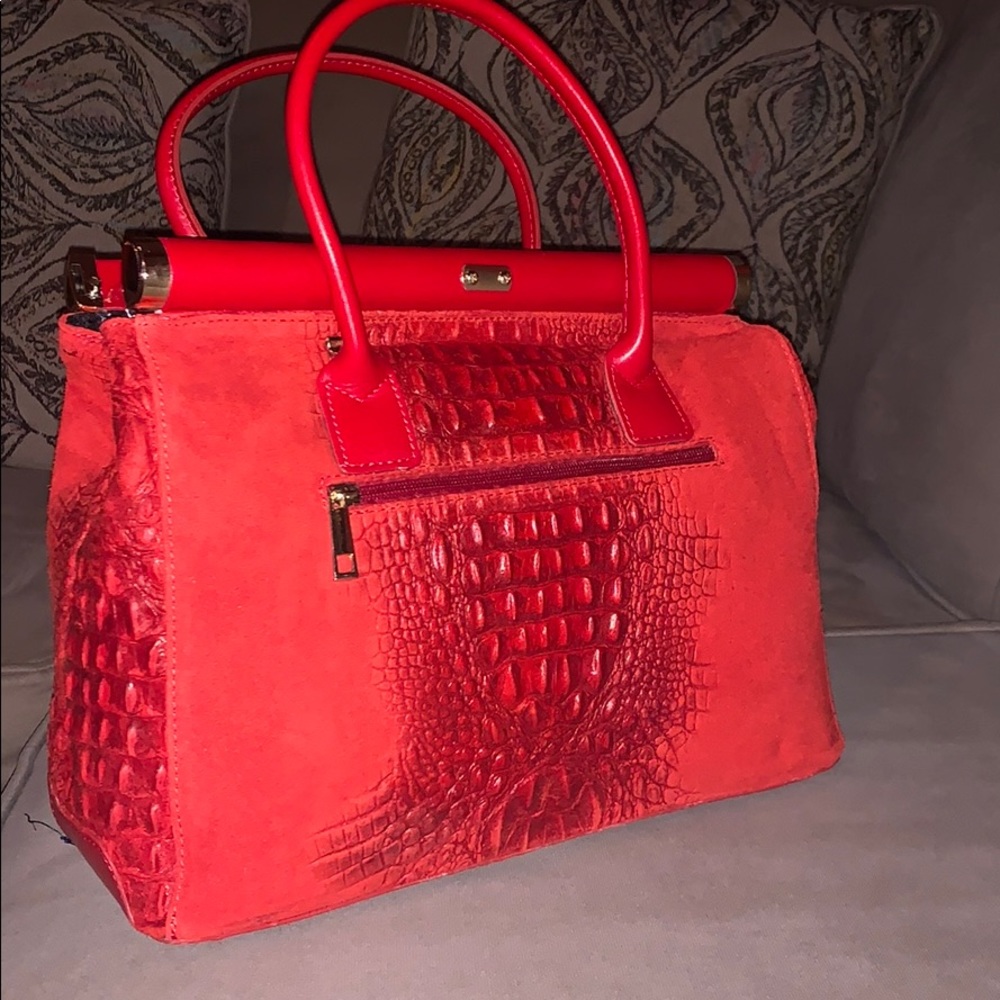 Handbag - Picture 2 of 5